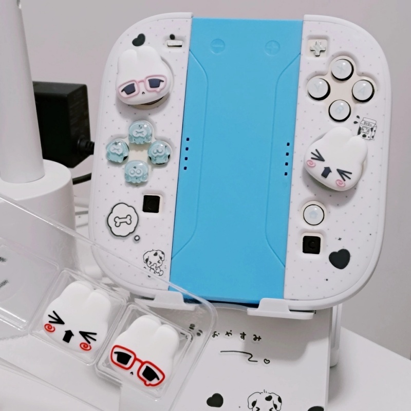 Gaming Accessories In China - Niedlicher Cartoon-Retro-Brillen-Hase Silikon-Daumengriff für Switch NS2